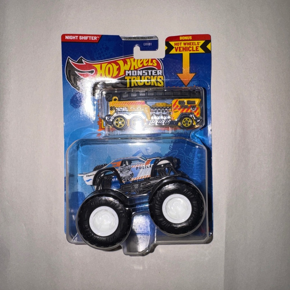 Hot Wheels Monster Trucks Night Shifter Police & 5 Alarm Fire Truck Set GRH81